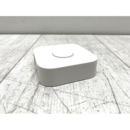 Zestaw startowy Philips Hue Secure (żarówki E27, kamera, czujniki kontaktu)
