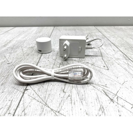 Zestaw startowy Philips Hue Secure (żarówki E27, kamera, czujniki kontaktu)